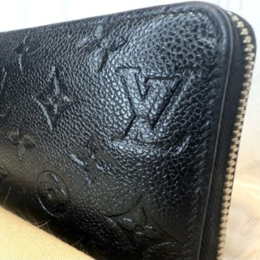 LOUIS VUITTON ZIPPY MONOGRAM EMPREINTE WALLET